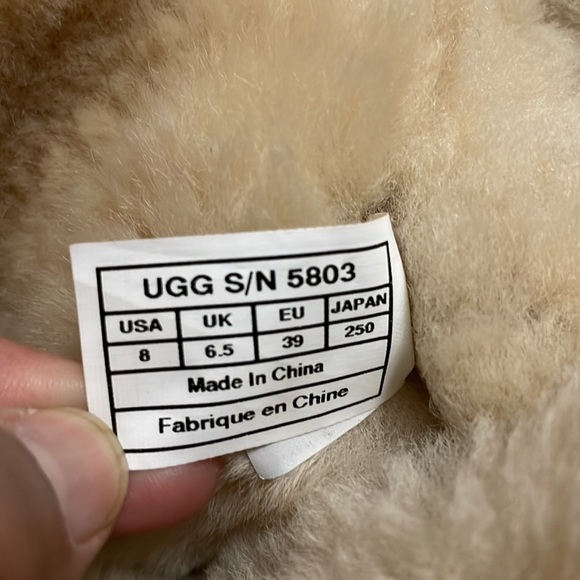 Ugg boots - Picture 11 of 11